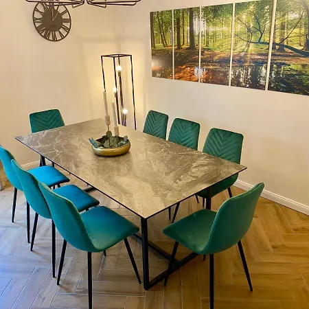 Traumhaus Mit Sauna Und Kamin فيرنغروده