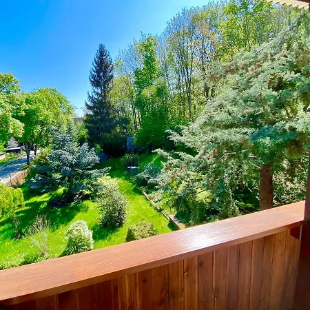 Nyaraló Traumhaus Mit Sauna Und Kamin